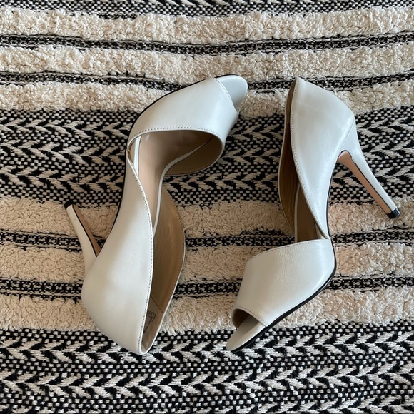 Lands' End White Peep Toe Heels - Picture 3 of 6